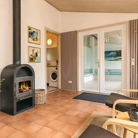 4 Star In Vaeggerlose * Bøtø By